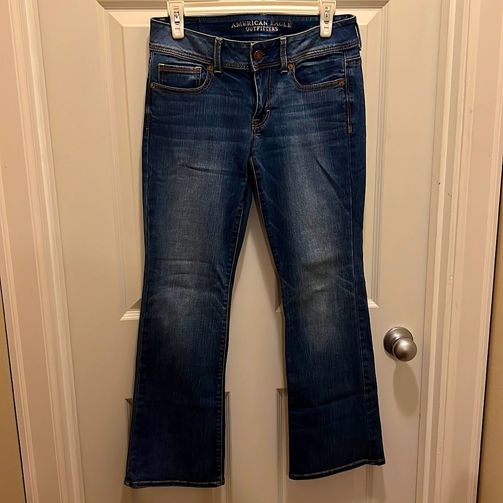 American Eagle Outfitters jeans Preowned in great condition.